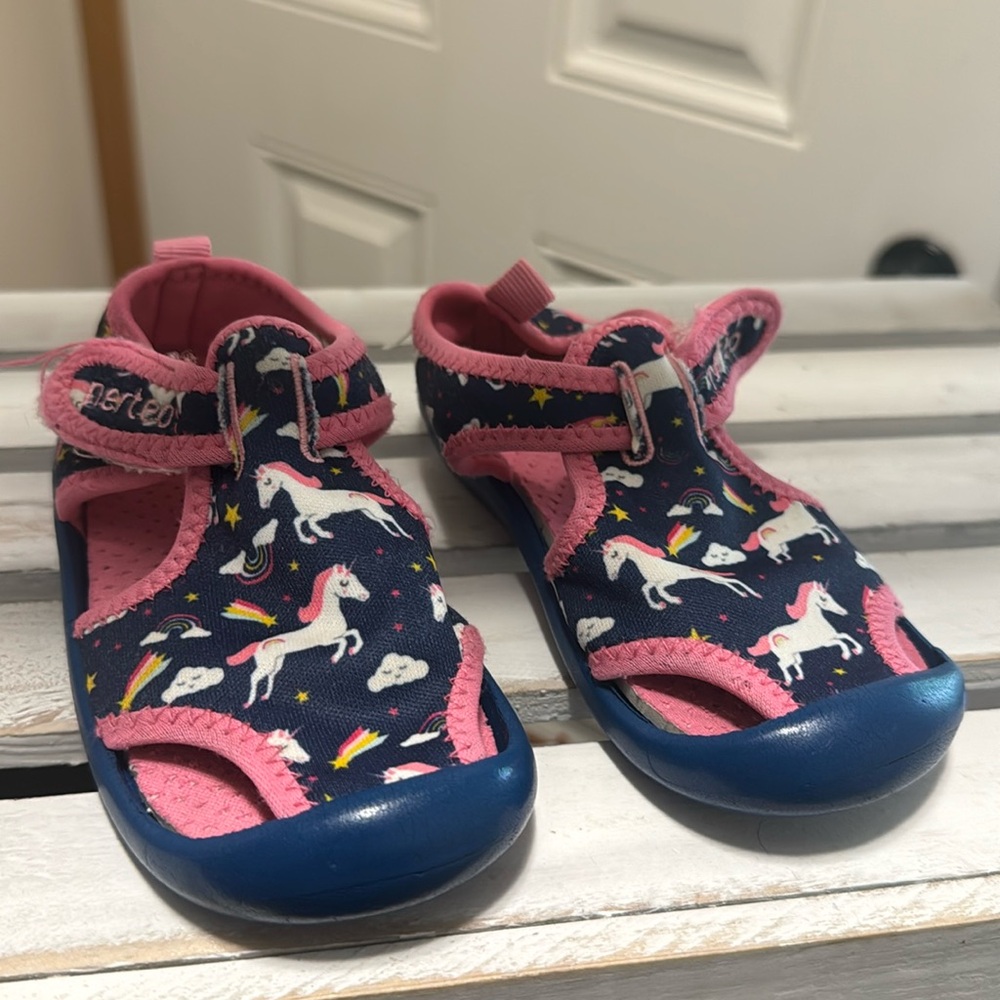 Hybrid unicorn shoe